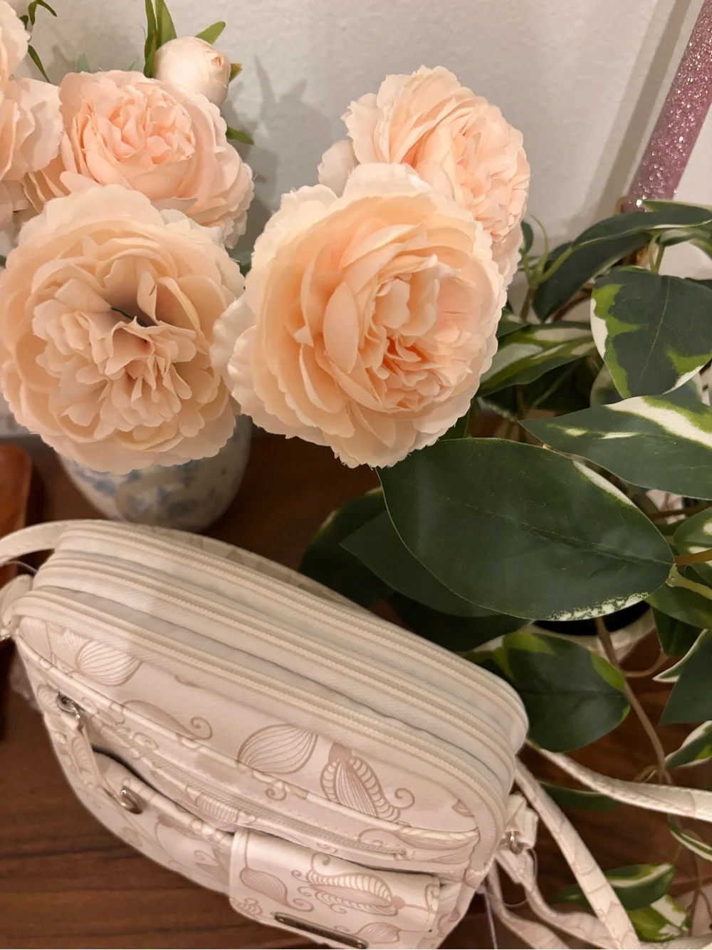 MultiSac Cream Floral Crossbody Bag with Front Pocket